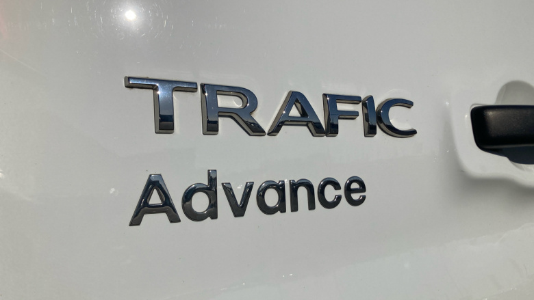 Renault Trafic Swb Diesel SL30 Blue dCi 130 Advance Van